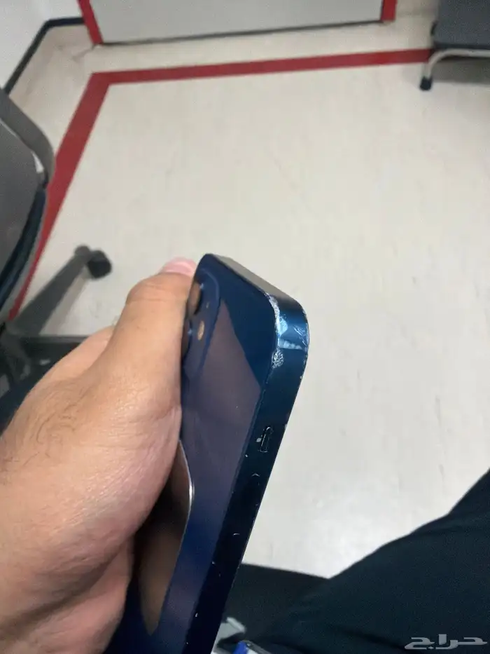 ايفون 12 128 قيقا 4