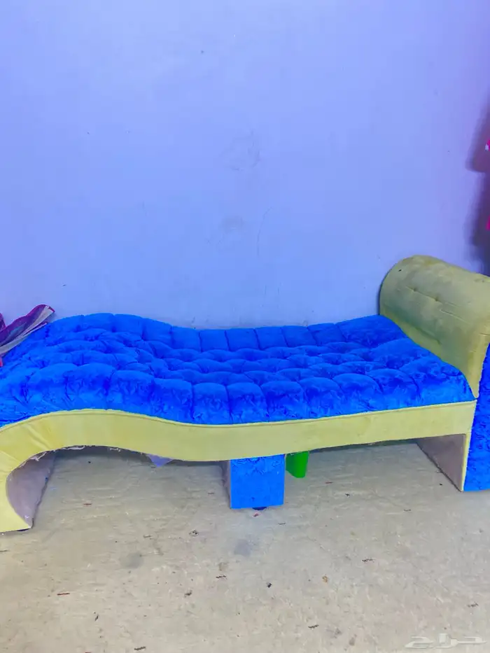 درج تخزين ينفع للاحذيه وكنبه استرخاء 1