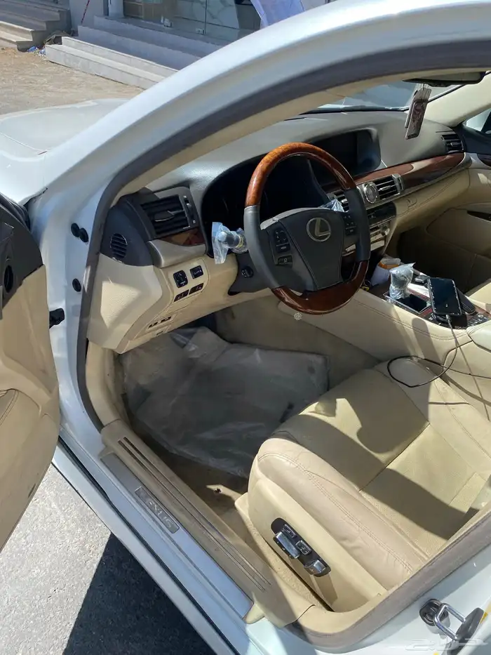 لكزس 2015 فئة LS460 L 4
