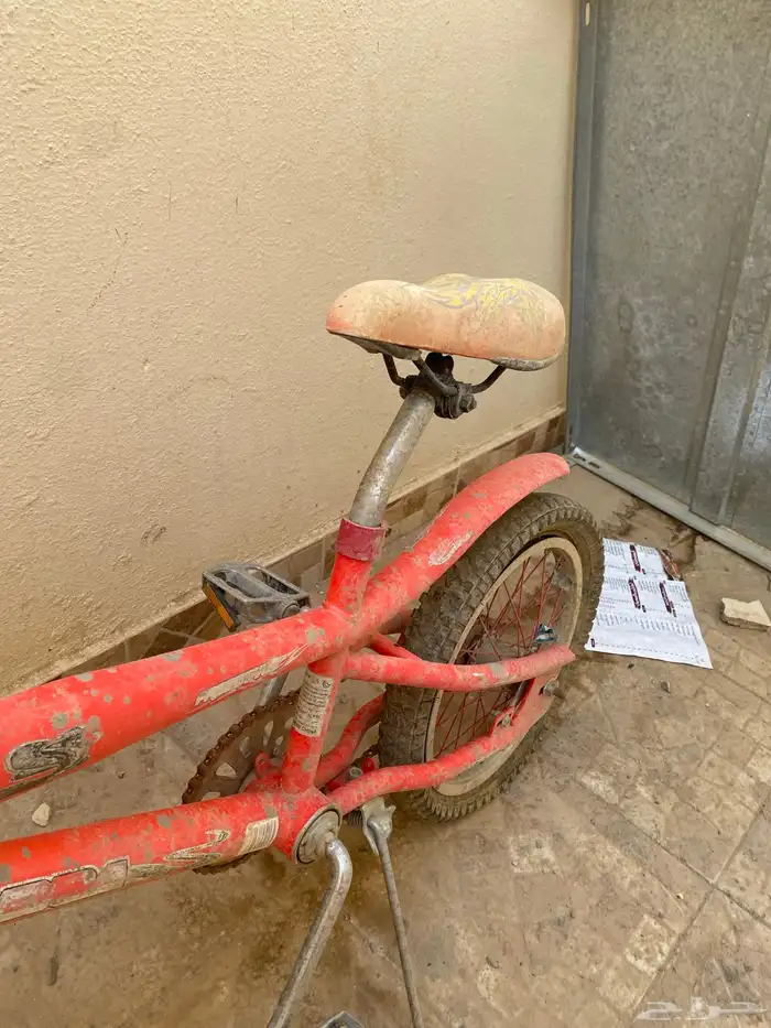 سيكل كوبرا أحمر مقاس 16 او 20 مخزن 5 سنوات استعمال 3 شهور 2