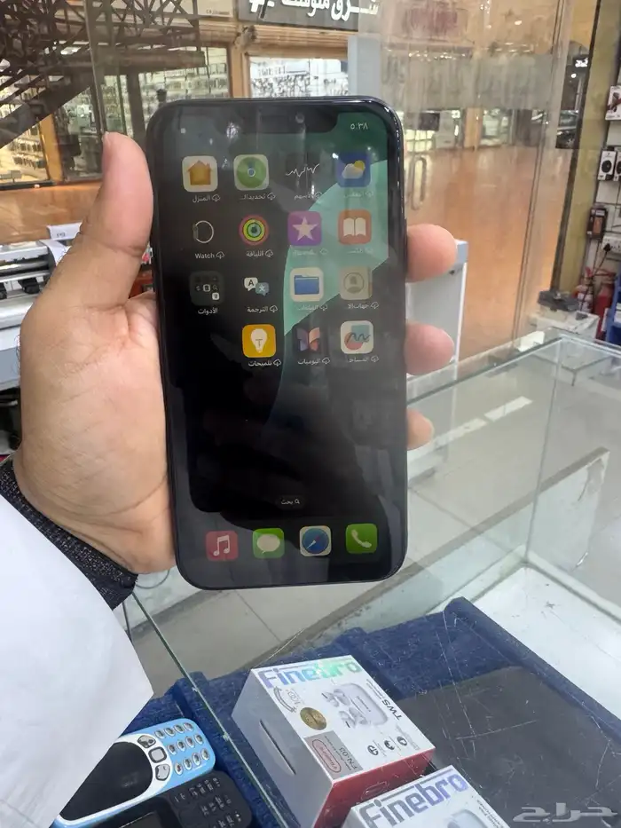 جوال 11مستعمل نضيف 2