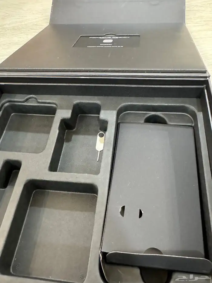 علب بوكسات اجهزة الآيفون وسامسونج وايباد 47