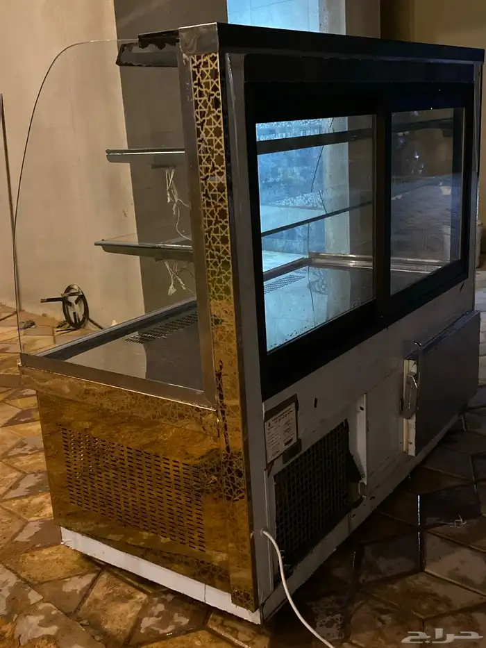 ثلاجة عرض كيك حلويات 3