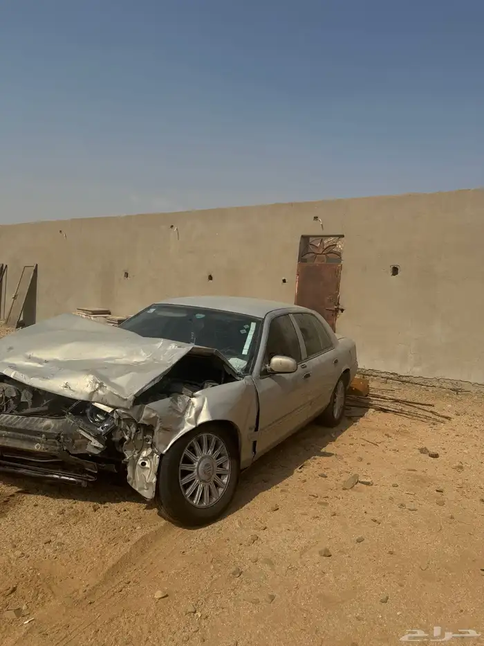 فورد جراندماركيز 2011 امريكي 6