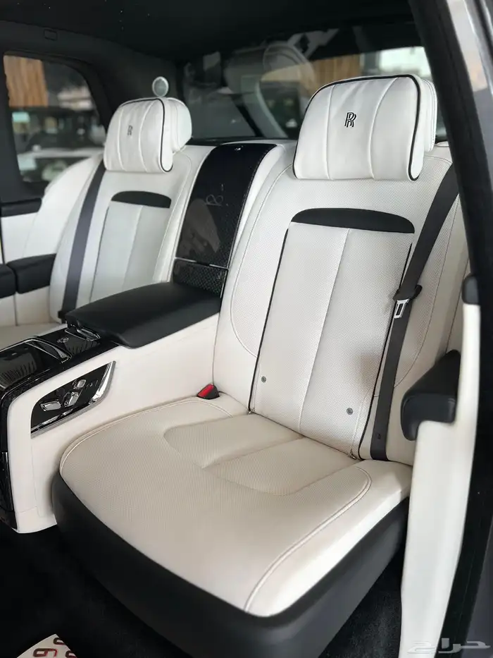كولينان بلاك بادج - Rolls-Royce Cullinan Black Badge 2025 8