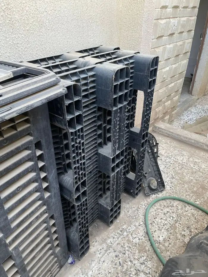 طبليات حمولتها 1500 العدد 8 1