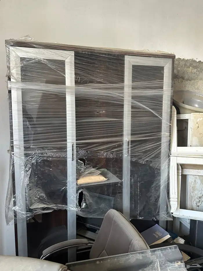 طاولة مكتبيه بكراسيها 3