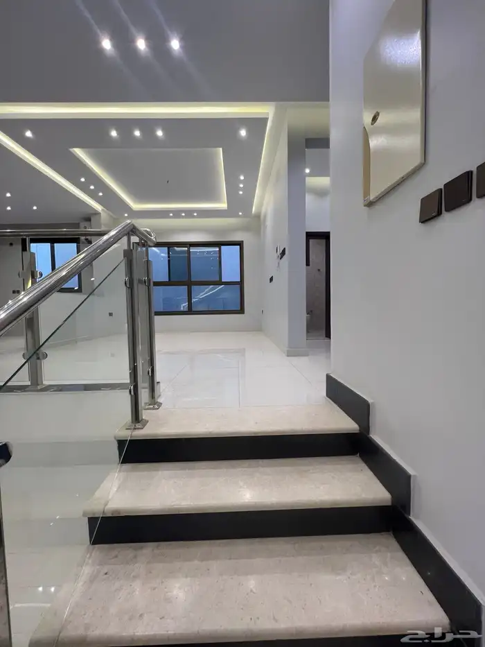 للبيع فيلا فاخرة دورين وملحق درة الموسى 13