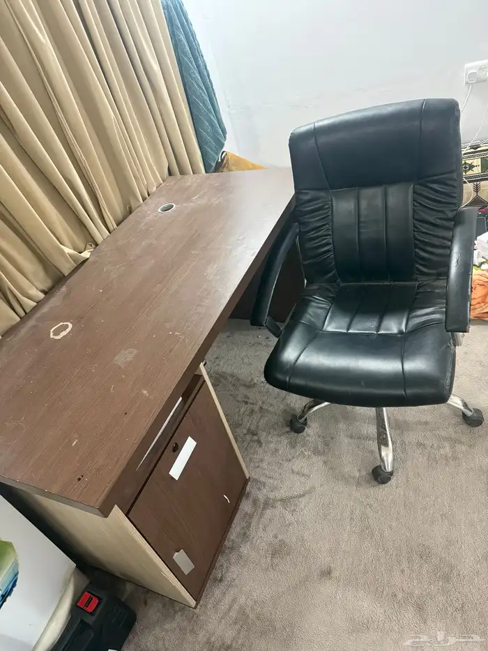 طاولة و كرسي 2