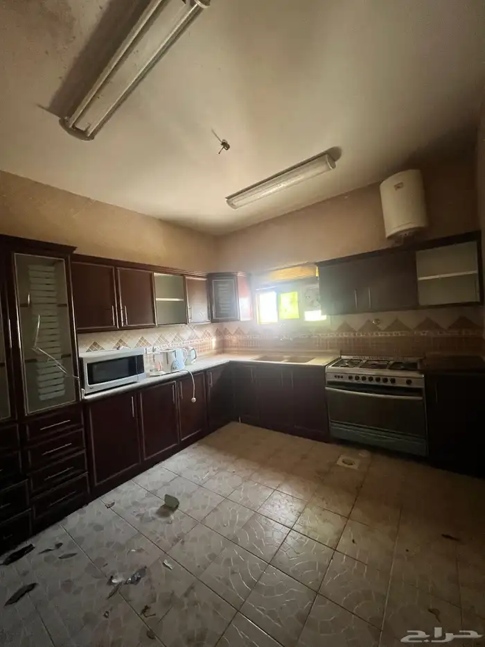 غرفة نوم ودواليب ومطبخ ومجلس ارضي 6