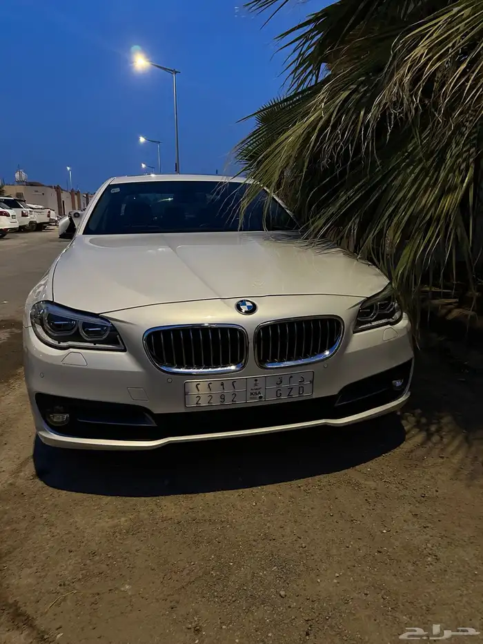 بي ام دبليو 520i 2016 0