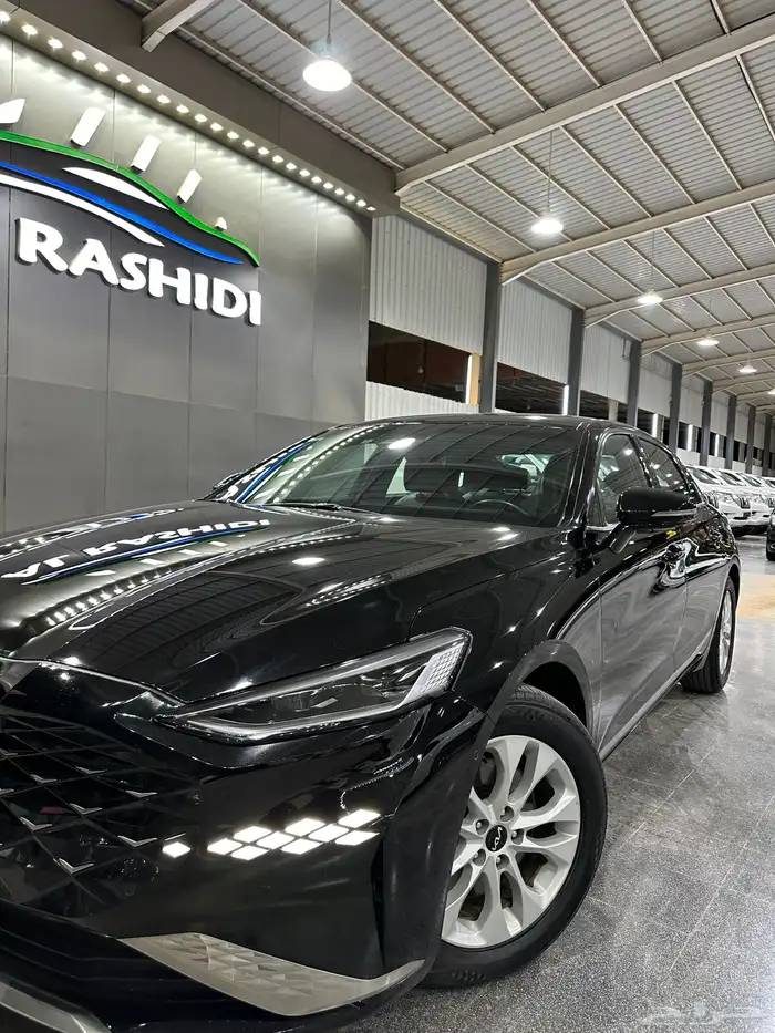 كيا K8 نص فل 2022 اسود لدى معرض(عبيد الرشيدي) 1