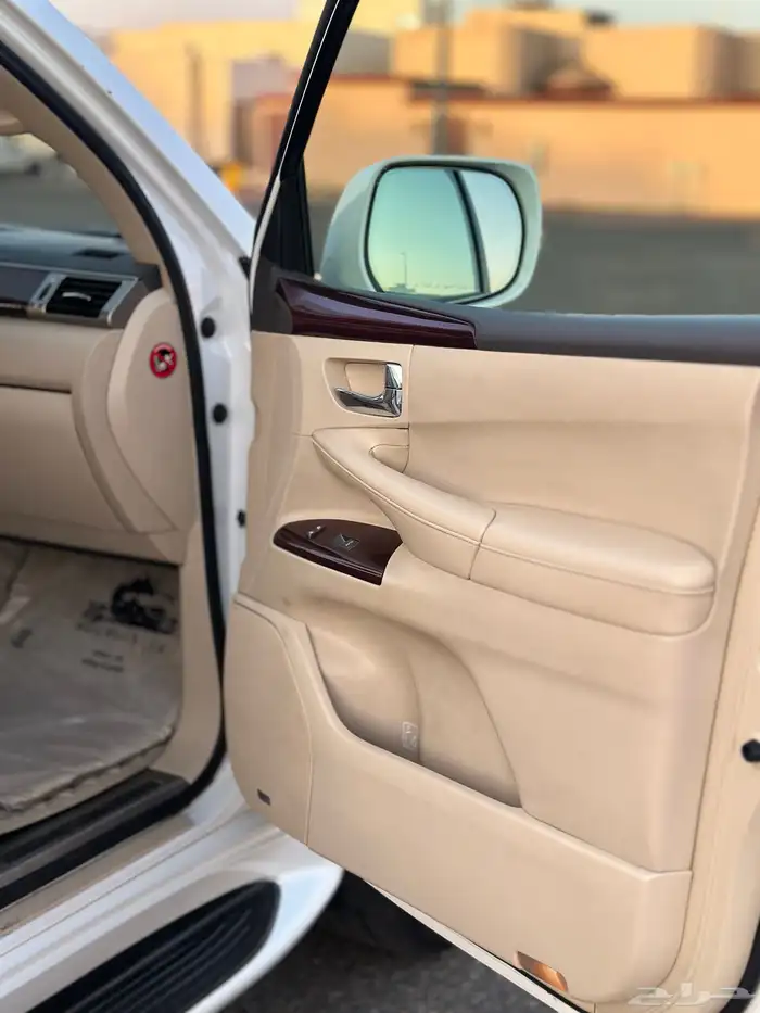 للبيع جيب لكزس LX570 DD موديل 2015 20