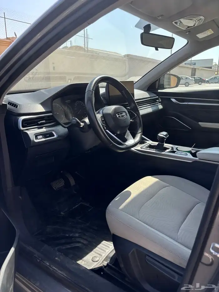 جيلي ام جراند 2023 6