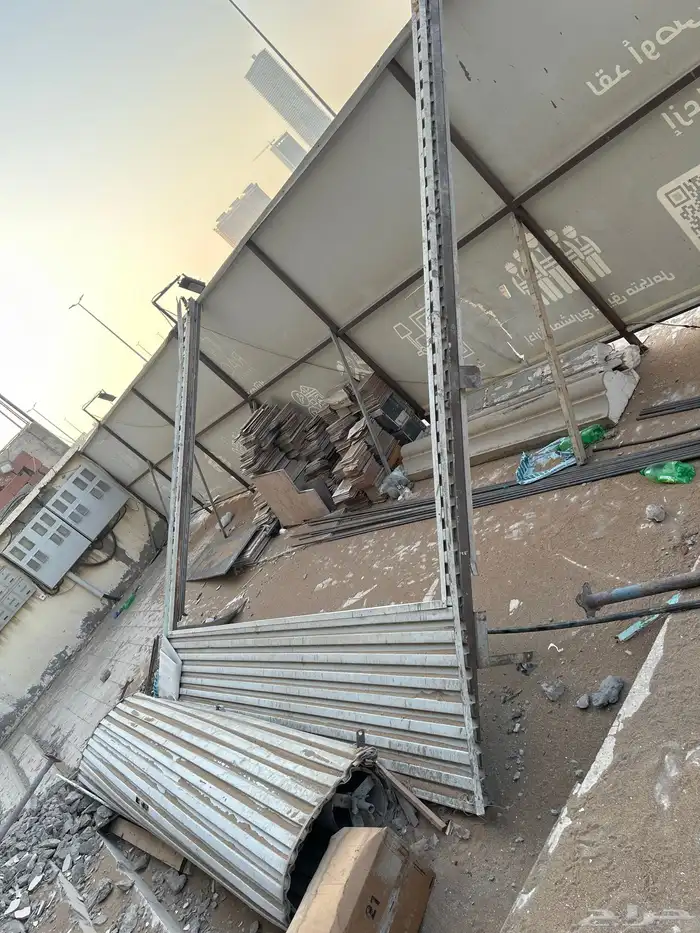 3 ابواب حديد سحاب و 22 باب خشب 0