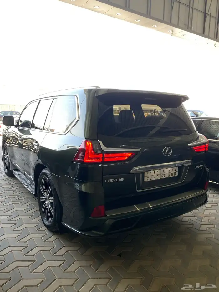 لكزس LX570 سعودي 2021 بودي وكاله 4