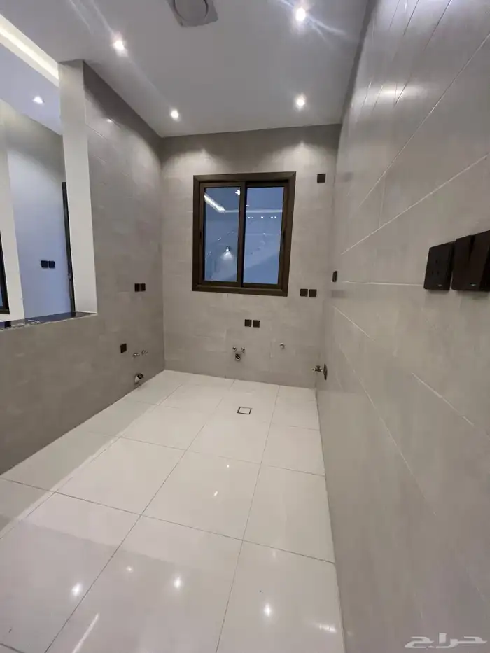 للبيع فيلا فاخرة دورين وملحق درة الموسى 9