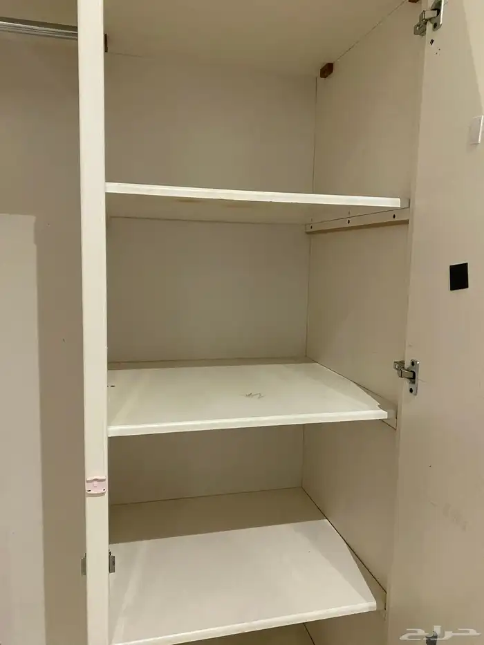 يوجد اثاث كنب هوم سنتر بحاله جيده و دولاب اطفال لبيع بريدة 2