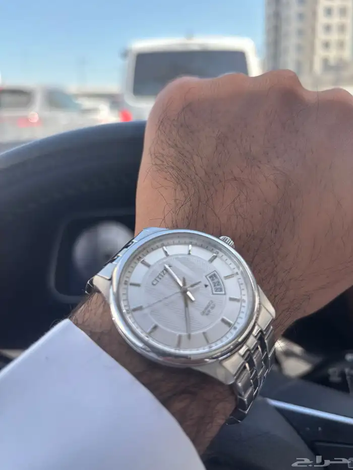 ساعة ستزن يابانية 0