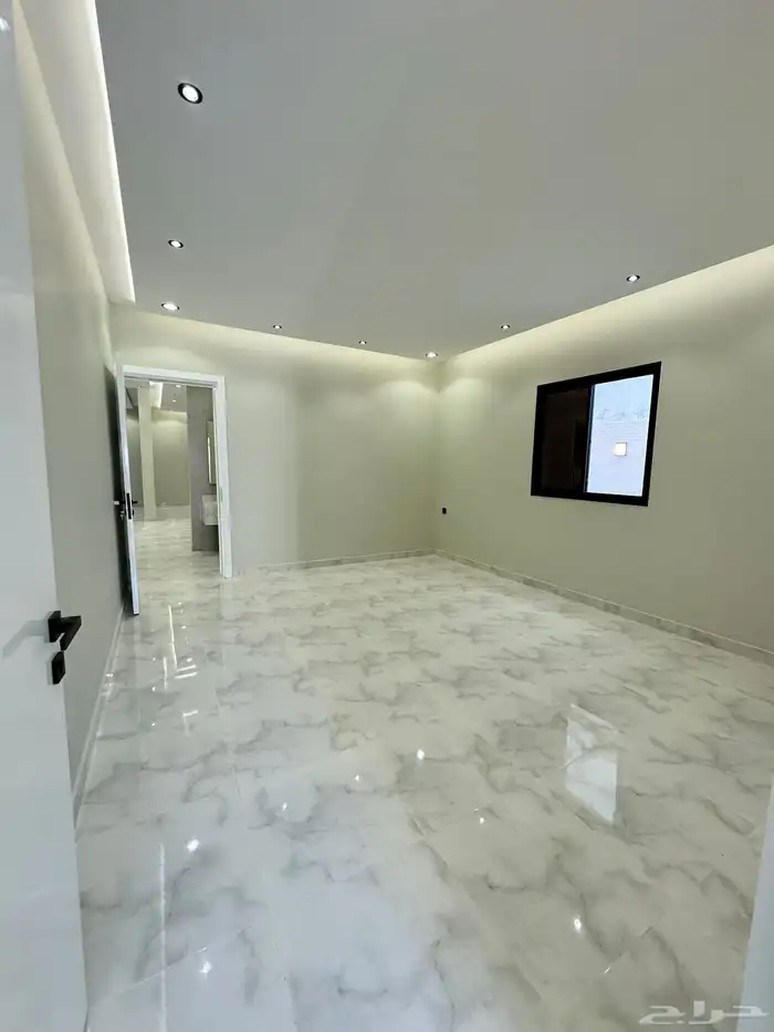 للبيع فلة شمال الخميس موقع مميز جوار مسجد والخدمات 6