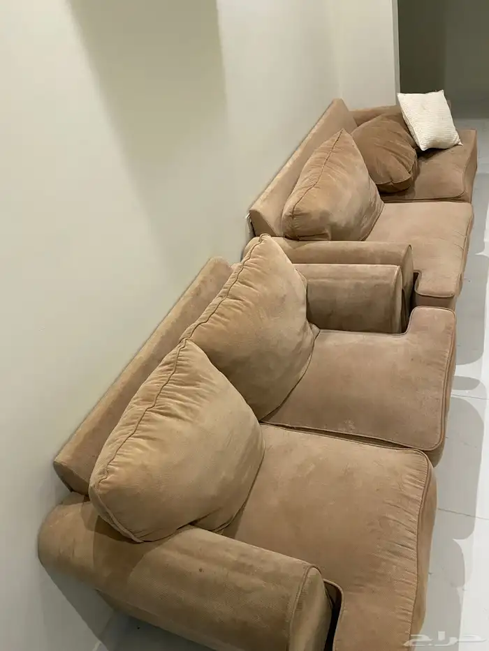 يوجد اثاث كنب هوم سنتر بحاله جيده و دولاب اطفال لبيع بريدة 8