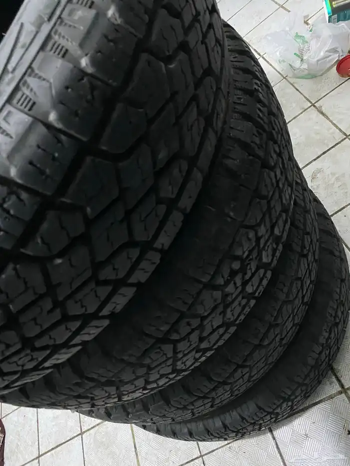 نعرض لكم كفرات نص حجري مقاس 245 75 17 4