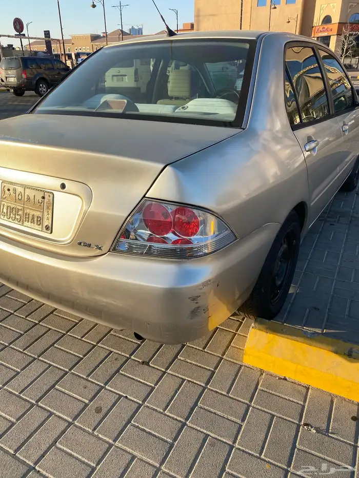 لانسر 2007 4