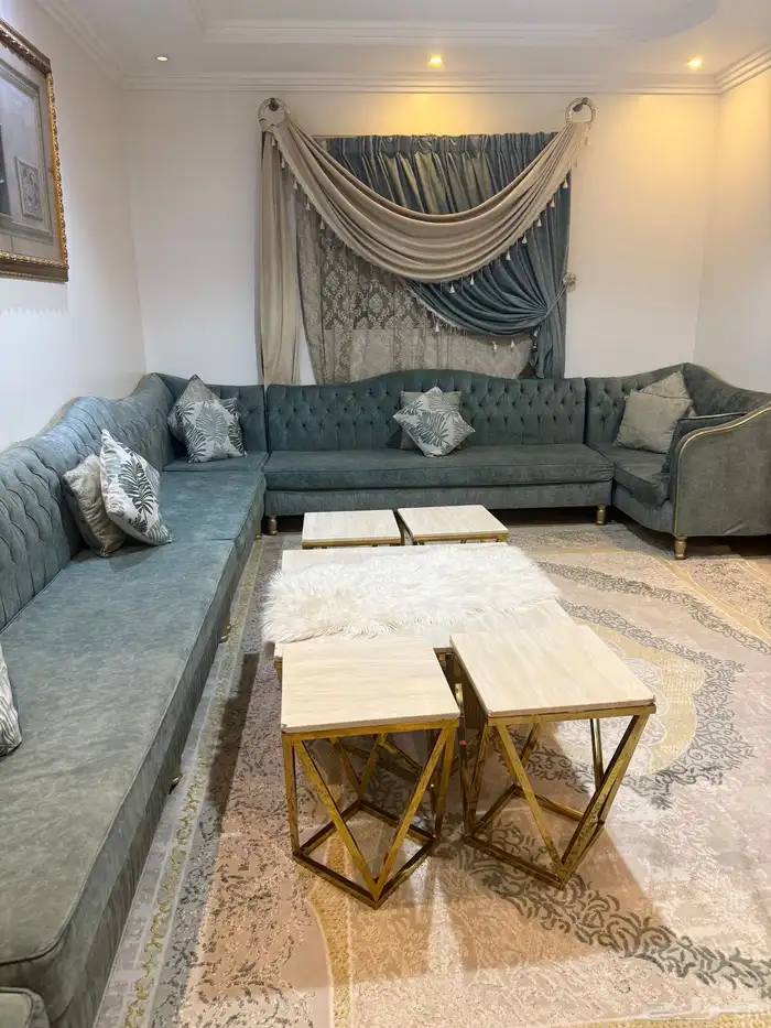 كنب مقاس 6 في 4 وسجادة وستارة المكان حي السعادة 2