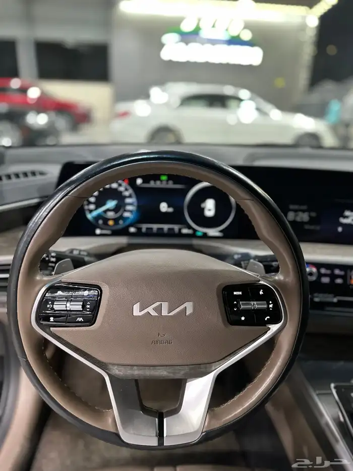 كيا K8 نص فل 2022 اسود لدى معرض(عبيد الرشيدي) 23