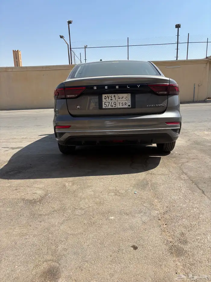 جيلي ام جراند 2023 5