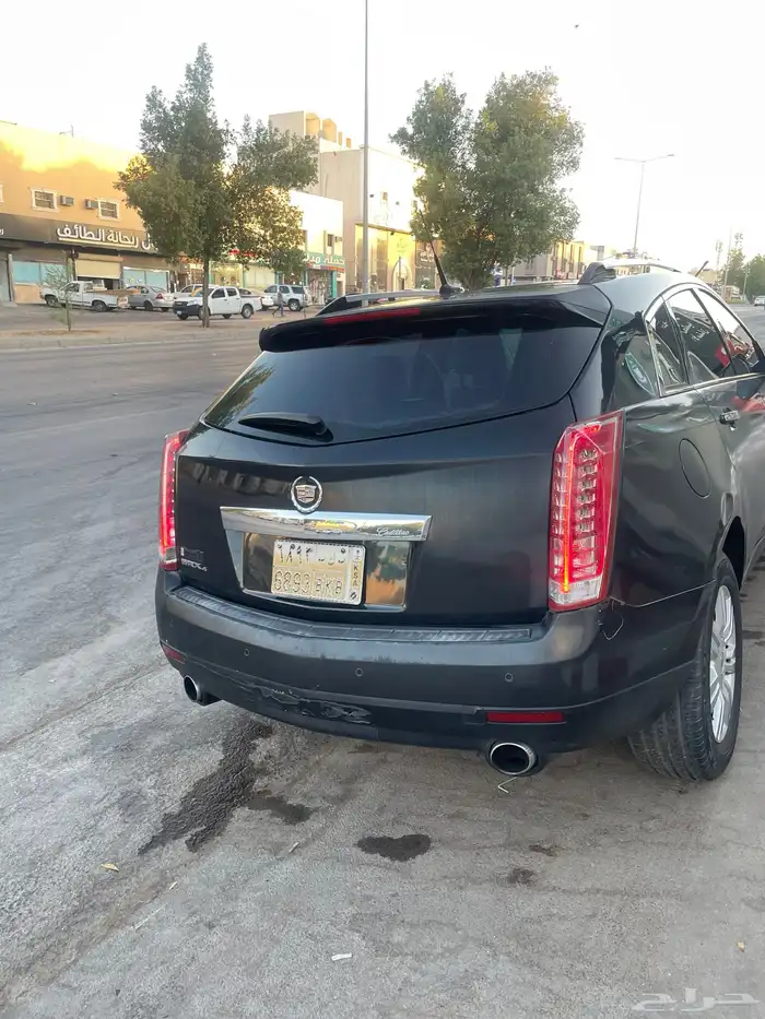 كاديلاك SRX4 للبدل بسياره صغيره 5