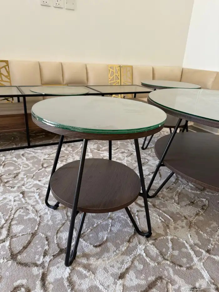 طاولات ومكتبه 2