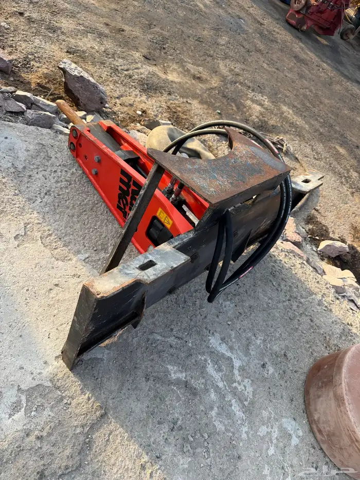 دقاق او شاكوش 1