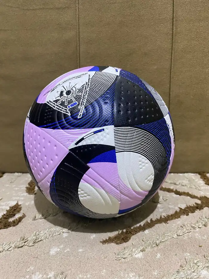 كوره دوري السعودي اصليه جايه من جده وسعرها300 0