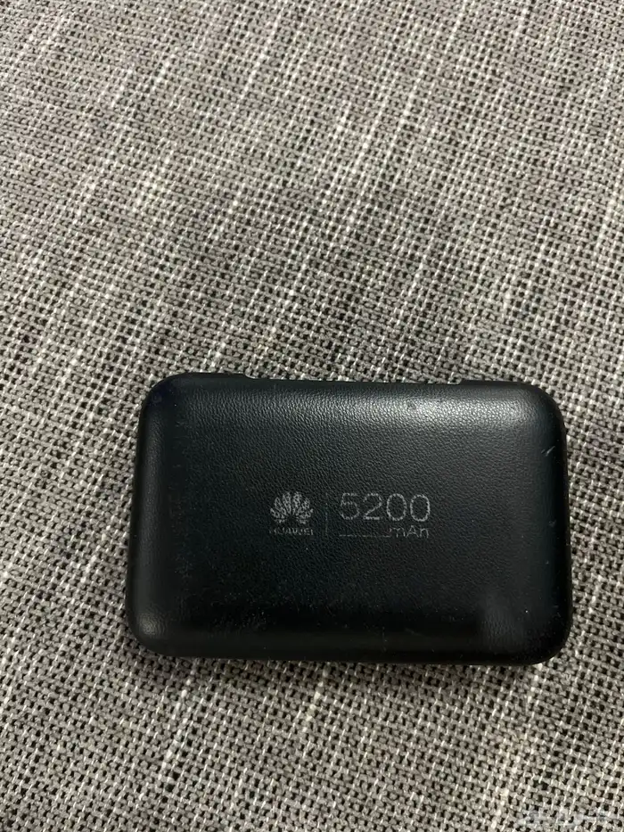 راوتر هواوي متنقل مع باور بنك E5770s 1