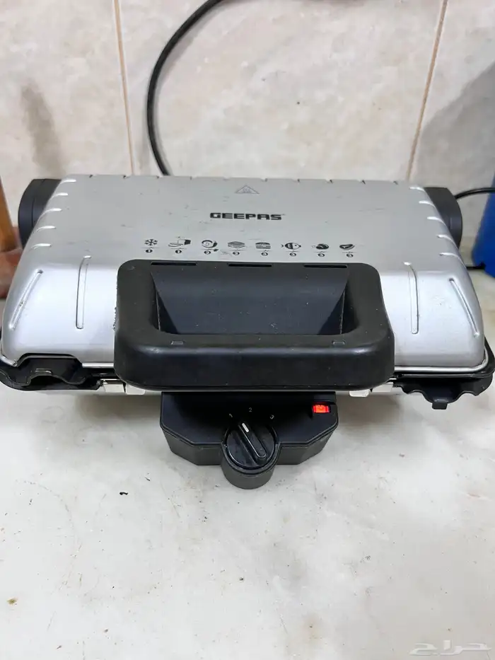Sandwich maker with Grill 1