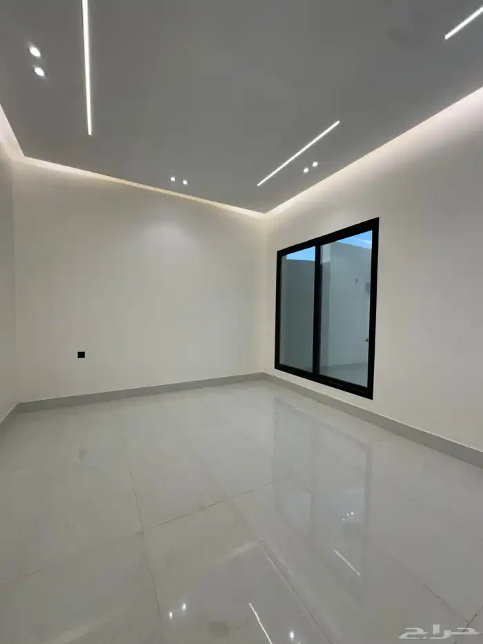 للبيع دور الخرج حي الملقا 2