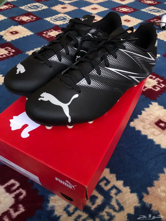 للبيع بوت كورة بوما مقاس 43 0