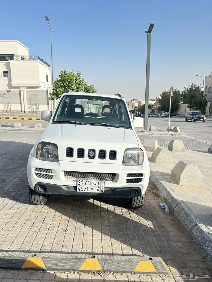 للبيع سوزوكي جمني 2009 4