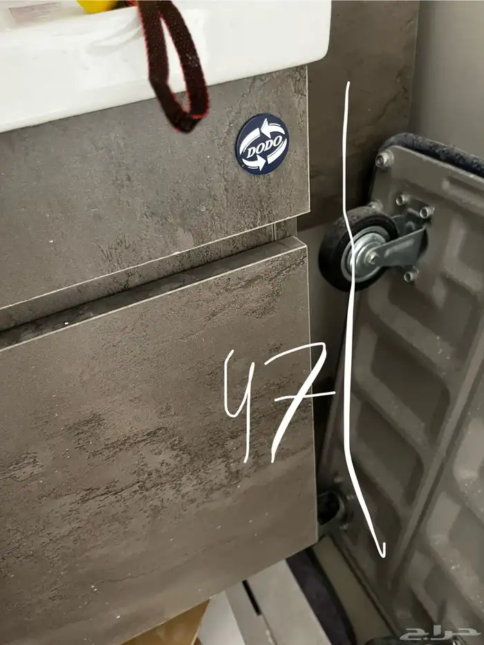 مغسلة ومراية للبيع في شمال الرياض على السوم 1