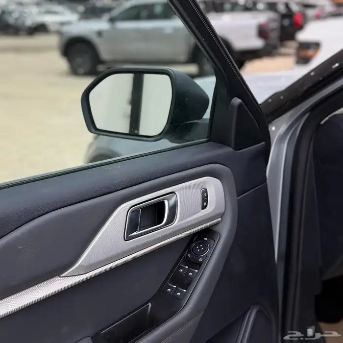 فورد اكسبلورر استندر 2025 4