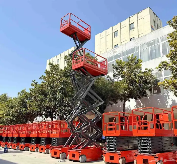 سيزر لفت رافعة مقصية للايجار 10م 12م14م رافعة عمال سيزر لفت 0