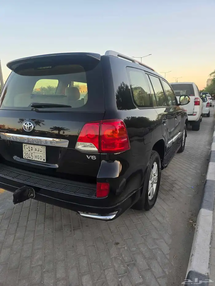 لاندكروزر 2015 4