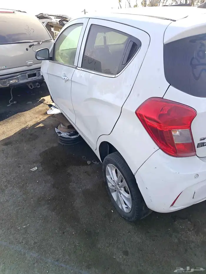 يوجد قطع غيار اسبارك 0