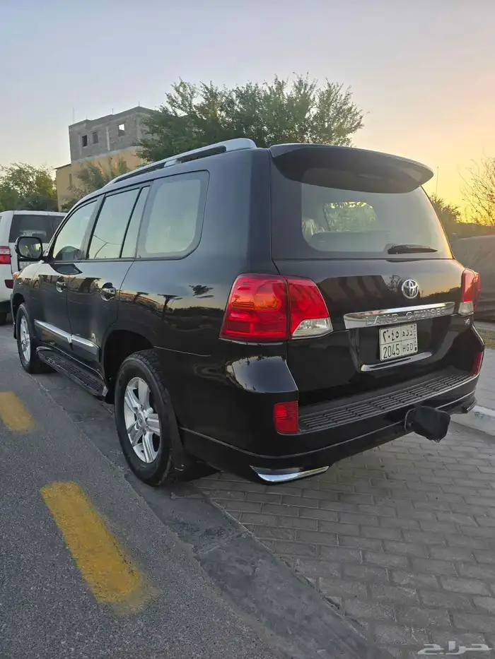 لاندكروزر 2015 7