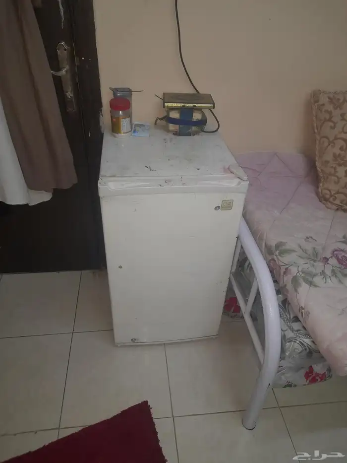 ثلاجة مكتب للبيع 2