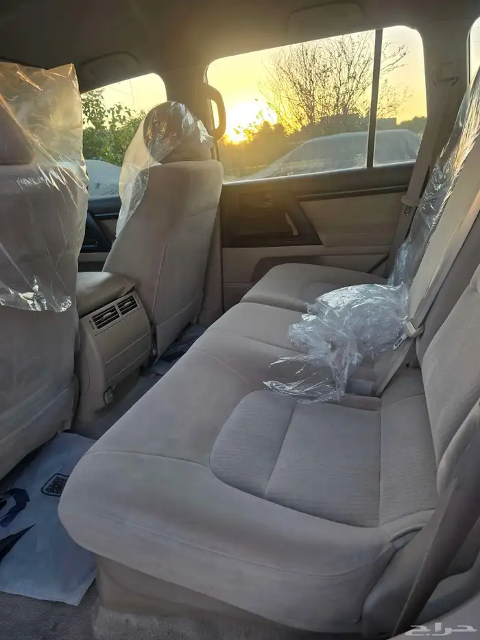 لاندكروزر 2015 13