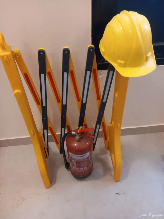 طفايه حريق كهرباء وحاجز وخوذه 0