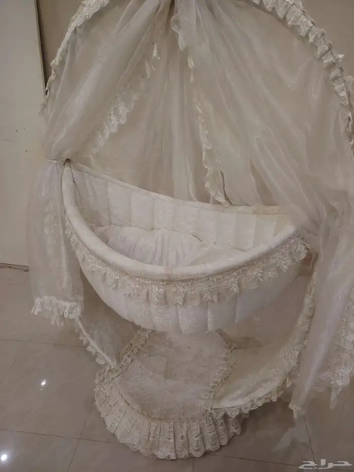 سرير اطفال 0