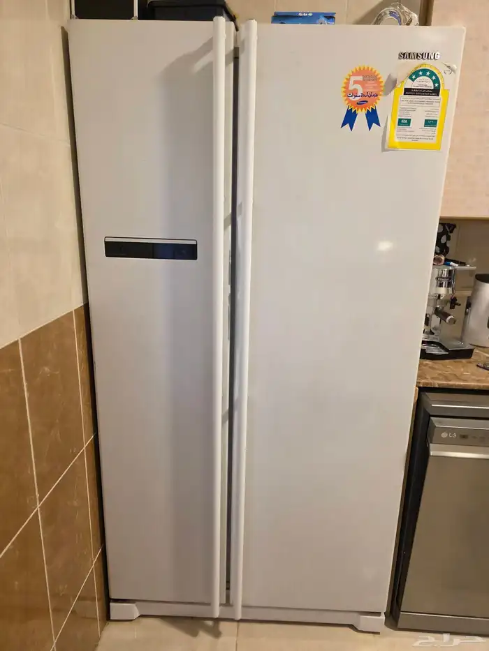 ثلاجة مستعملة للبيع 0